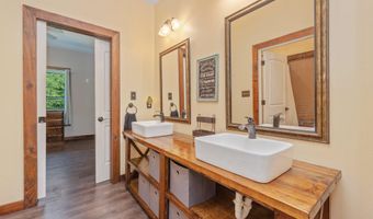 1827 Waterway Dr, Baker, FL 32531