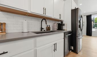1282 Oak St, Columbus, OH 43205