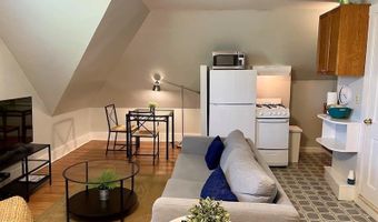 96 Rhode Island Ave 6, Newport, RI 02840