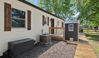 314 S 1st St, Austin, IN 47102