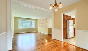 445 RUTH Rd, Arnold, MD 21012