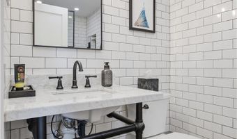 1784 Woodside Dr, Ambridge, PA 15003