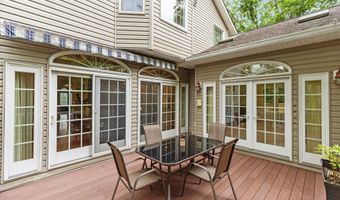 1212 N CLEVELAND St, Arlington, VA 22201