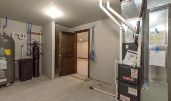 4825 Chainview Dr NW, Alexandria, MN 56308