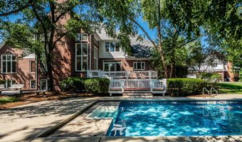 10571 Chatham Ct, Carmel, IN 46032