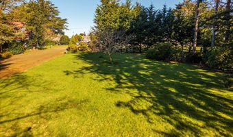 Klamath Ave SE, Bandon, OR 97411