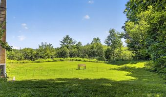 691 Eastern Ave, Augusta, ME 04330