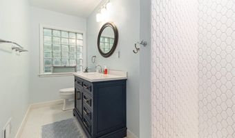 2659 Bedford Rd, Ann Arbor, MI 48104