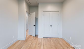 30 Fern St, Asheville, NC 28803