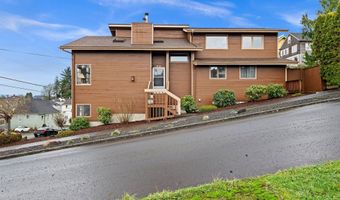 910 10TH St, Astoria, OR 97103