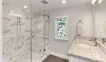 5029 22ND St S, Arlington, VA 22206