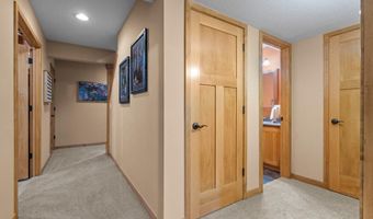 4309 Colleen Ct, Arden Hills, MN 55112
