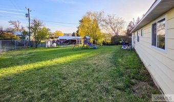 453 Yvonne St, Arco, ID 83213