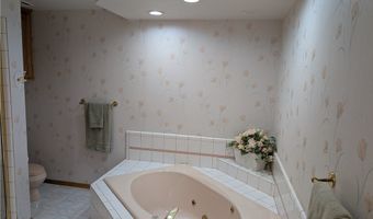 16560 Koda Rd, Apple Valley, CA 92307