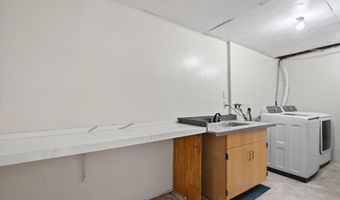 8336 CLAREMONT WOODS Dr, Alexandria, VA 22309