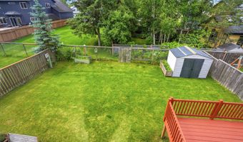 9070 Cathedral Pl, Anchorage, AK 99507