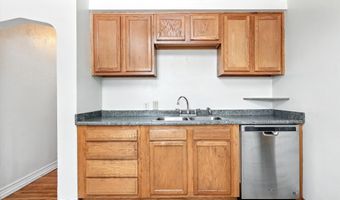 1632 Columbia Dr SE, Albuquerque, NM 87106