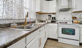 203 S Mesa St, Carlsbad, NM 88220