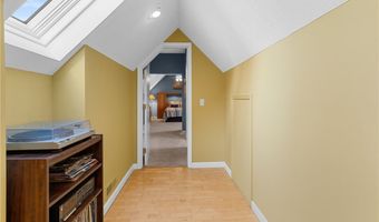 985 Goldenrod Trl, Aurora, OH 44202