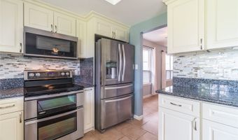 1335 Onioni St, Kailua, HI 96734