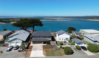360 2ND St, Bandon, OR 97411