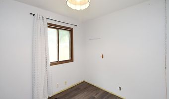 1612 Northridge Rd, Beatrice, NE 68310