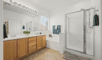 896 E LA COSTA Pl, Chandler, AZ 85249