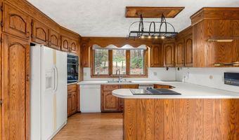 75 Olde Lantern Rd, Bedford, NH 03110