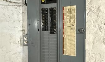 219 N 12th St, Atchison, KS 66002