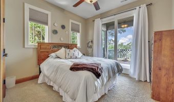 325 Lakeshore Dr, Arnolds Park, IA 51331