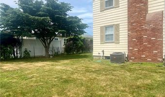 45 Rosemary St, Cranston, RI 02920