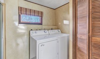 3850 Old Town Rd, Bridgeport, CT 06606