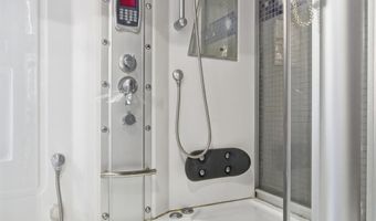 4024 IVA Ln, Annandale, VA 22003