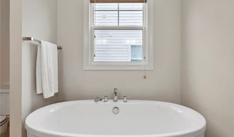 703 W Vaughan Rd, Ashland, VA 23005