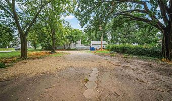 301 And 305 NW 6th St, Abilene, KS 67410