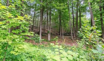15 Chapel St, Ashburnham, MA 01430
