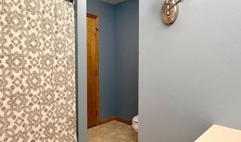 2110 Darling Ave E, Alexandria, MN 56308