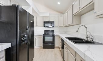 1722 N COMANCHE Dr, Chandler, AZ 85224