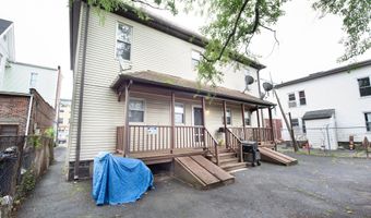 527 E Main St 2nd floor Right, Bridgeport, CT 06608