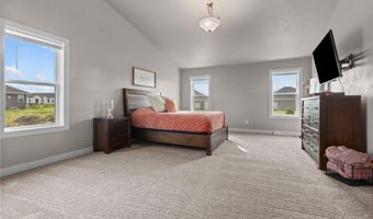 5702 N YOSEMITE Ln, Appleton, WI 54913