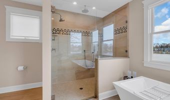 3 Sunset Dr, Asbury Park, NJ 07712