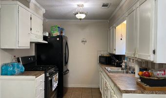 2102 Suarez St, Alice, TX 78332