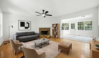 130 Hawkins Farm Ln, Ball Ground, GA 30107