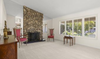 124 Reddington Ct, Camarillo, CA 93010