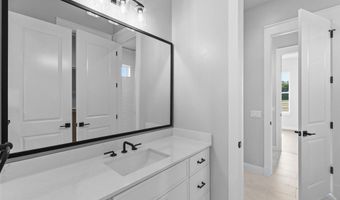 108 Bear Cat Ct, Alvord, TX 76225