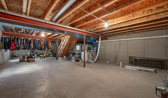 2317 Barrett Dr, Algonquin, IL 60102