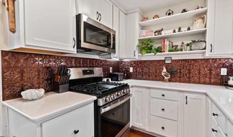 507 E Pine St, Atmore, AL 36502