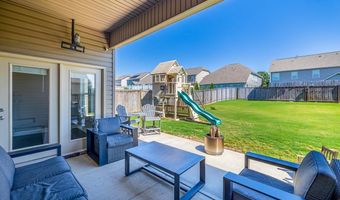 893 Deepwood Ct, Boiling Springs, SC 29316