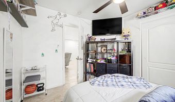 2370 E PEACH TREE Dr, Chandler, AZ 85249