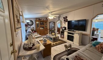 5 Freedom Ln, Belfast, ME 04915